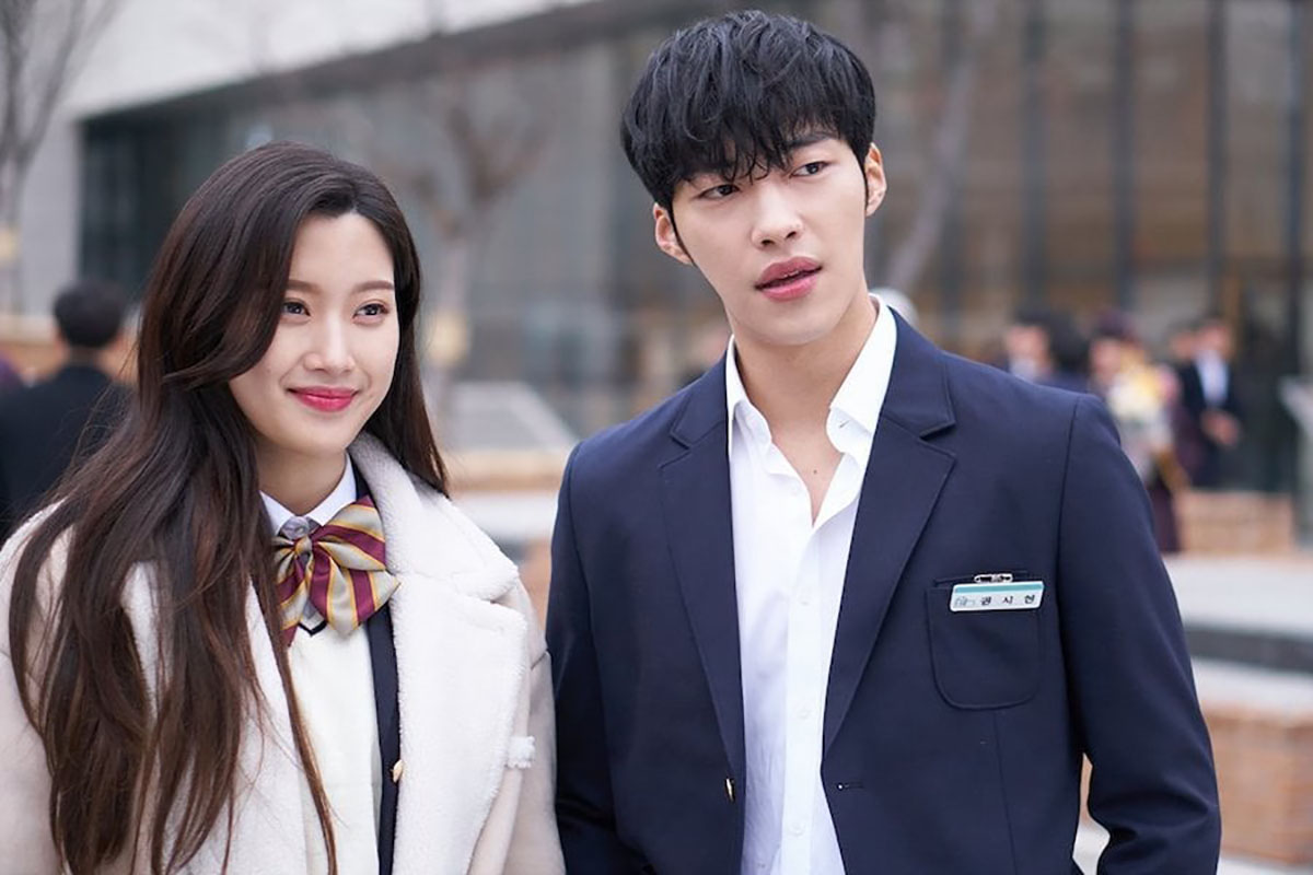 Mỹ nhân nhà SM Moon Ga Young và Woo Do Hwan dính tin đồn hẹn hò sau khi đóng chung phim