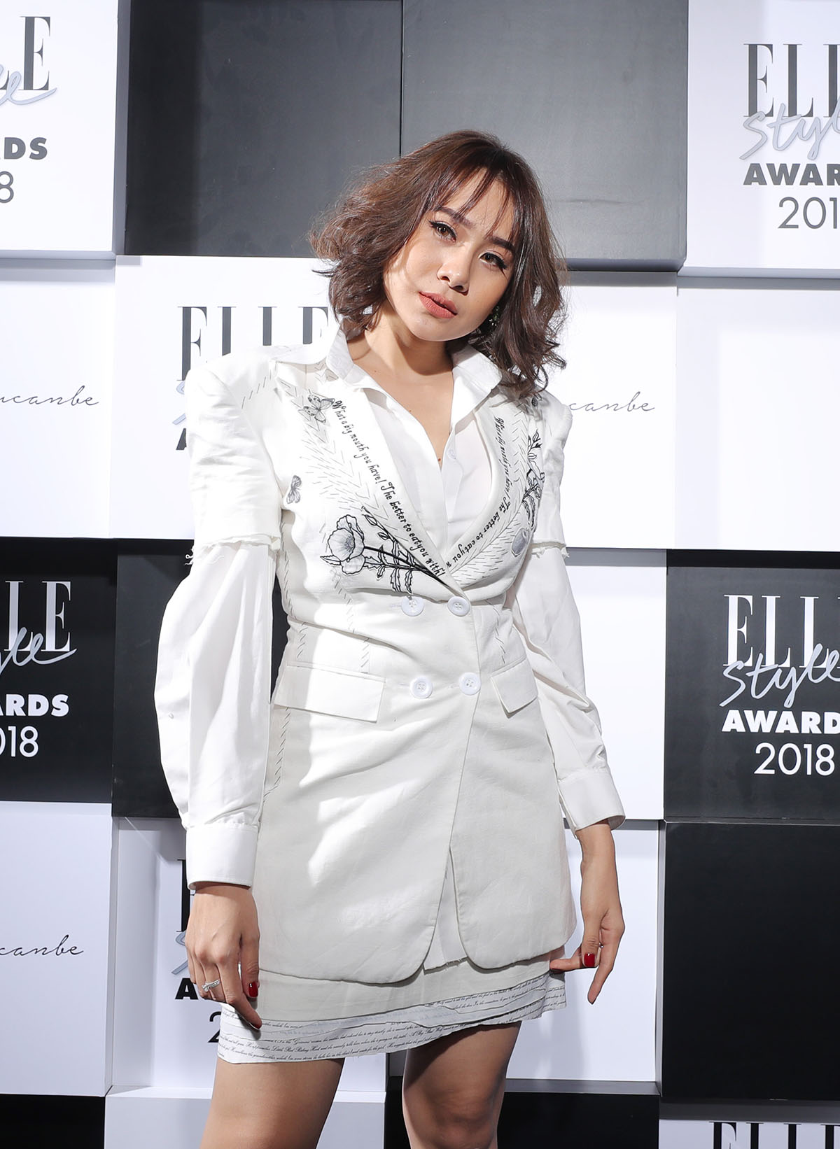 Dàn sao Việt khoe sắc tại sự kiện thời trang 'Elle Style Awards'