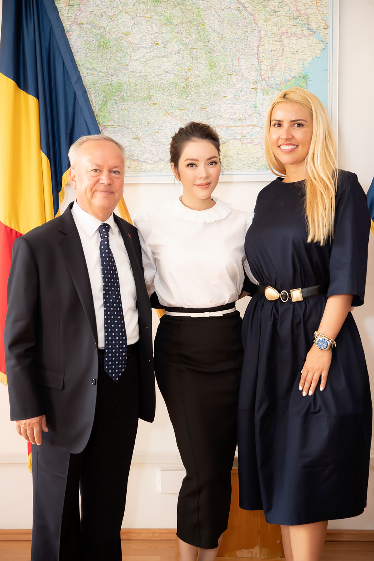 Lãnh sự danh dự Lý Nhã Kỳ nổi bật trong cuộc họp với thứ trưởng bộ du lịch Romania 