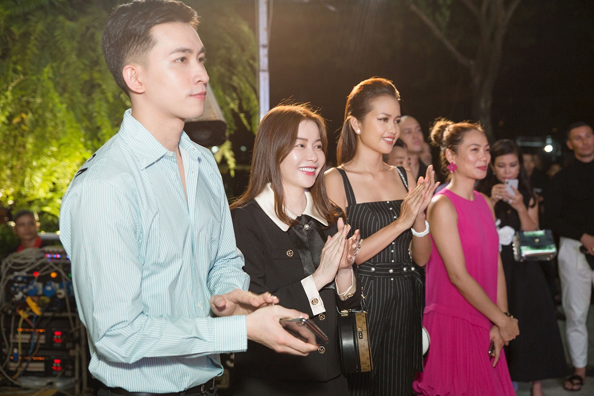 Ngọc Châu - Võ Cảnh diện cây hàng hiệu chúc mừng doanh nhân Dương Quốc Nam