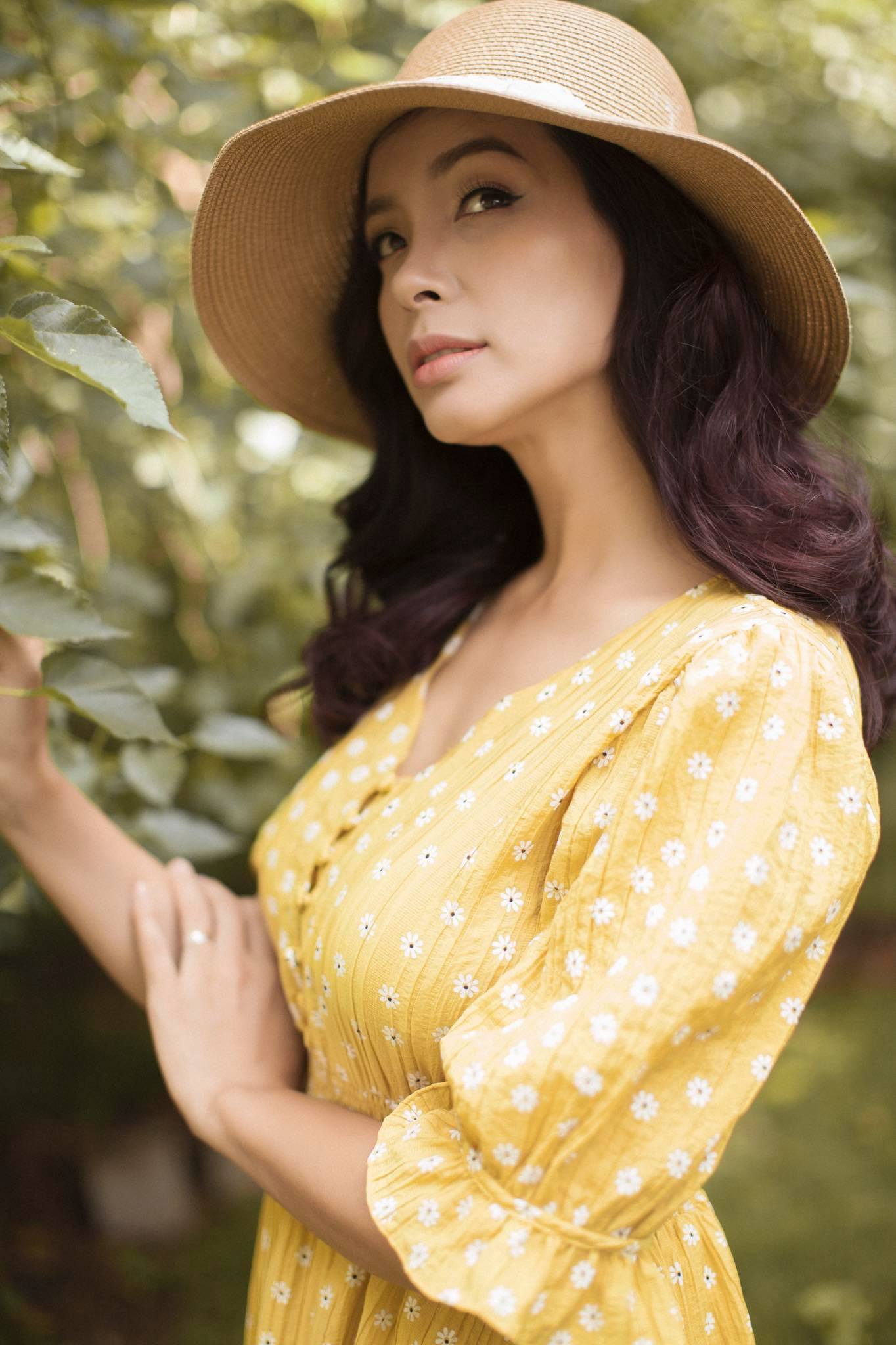 Á hậu Quốc Tế 2015 Thúy Vân làm Host Hoa hậu Bản sắc Việt toàn cầu 2019