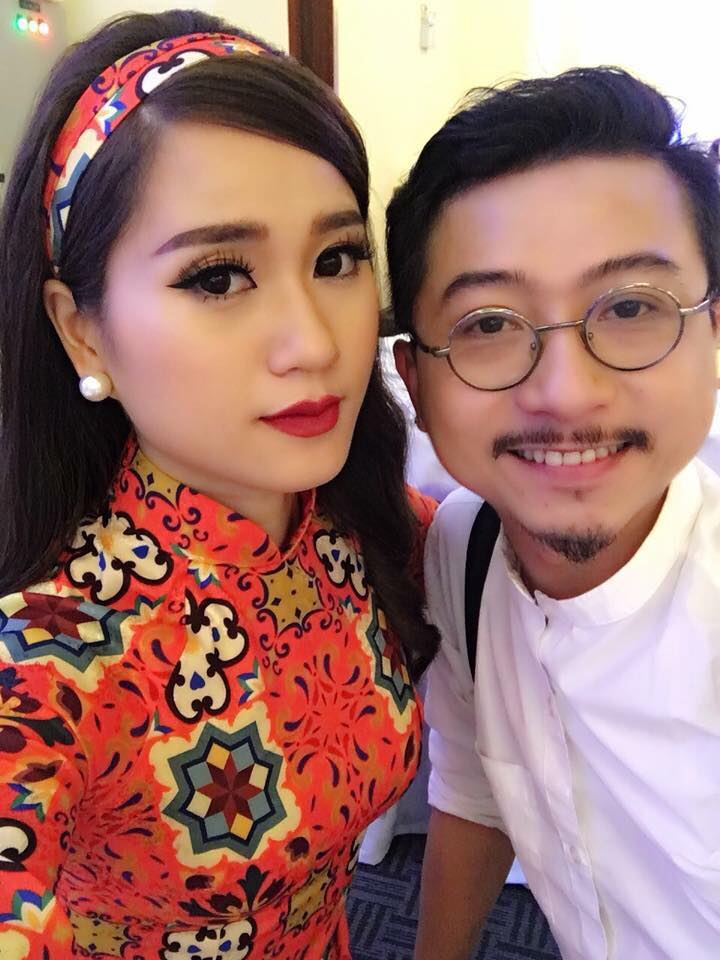 Hứa Minh Đạt đăng ảnh ủng hộ tinh thần và kêu gọi fans bình chọn cho 'vợ yêu' Lâm Vỹ Dạ trước giải Mai Vàng 2018