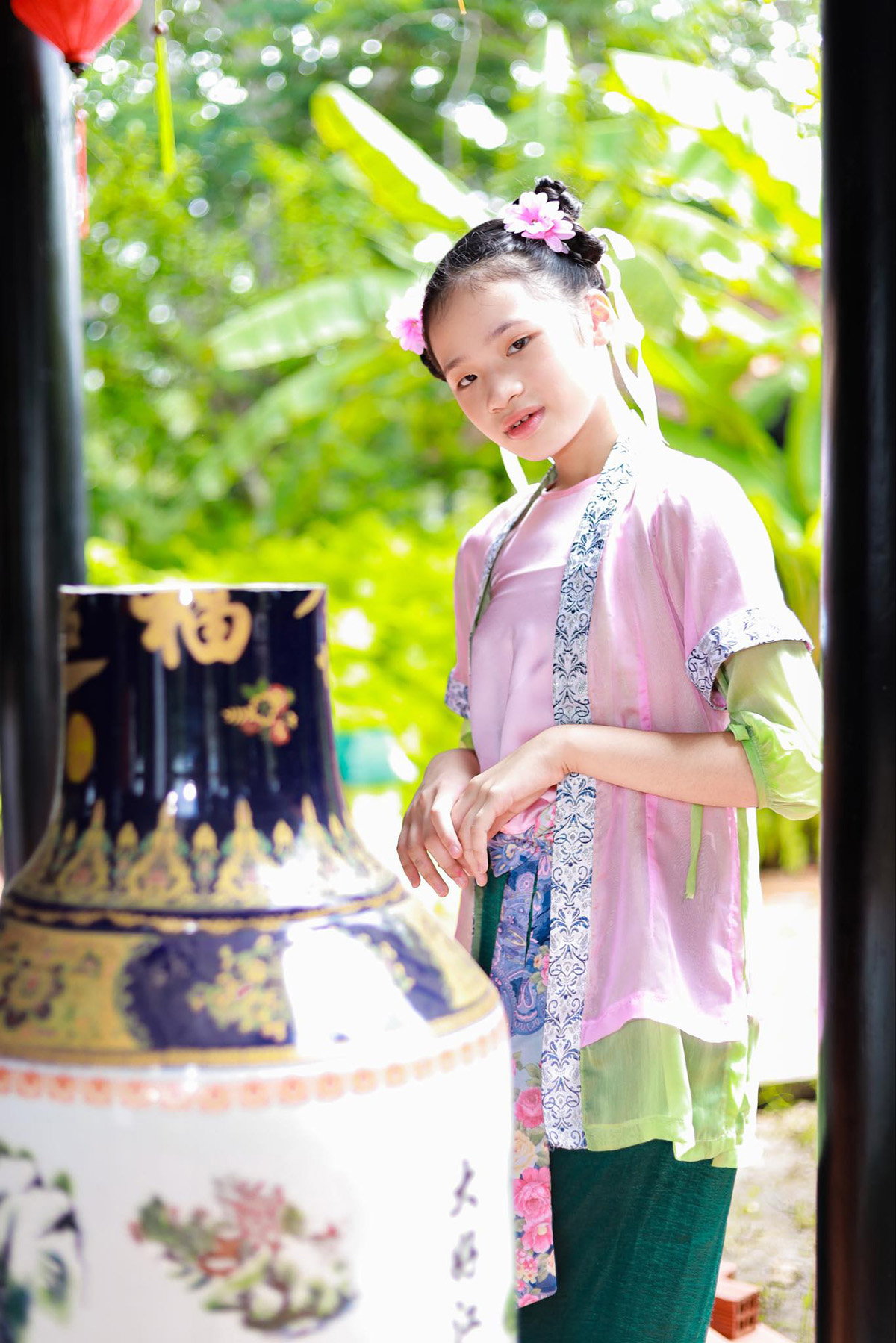 Mẫu nhí Bảo Hà 'lấn sân' phim ảnh, làm con gái của Lê Giang trong phim của Lê Dương Bảo Lâm