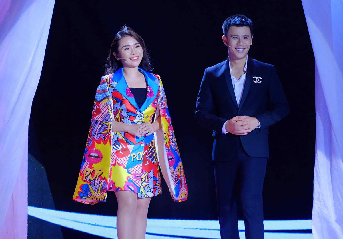 Hành trình thay đổi đầy táo bạo của 'Con vịt xấu xí' Việt Trang tại Én vàng Nghệ sĩ 2020