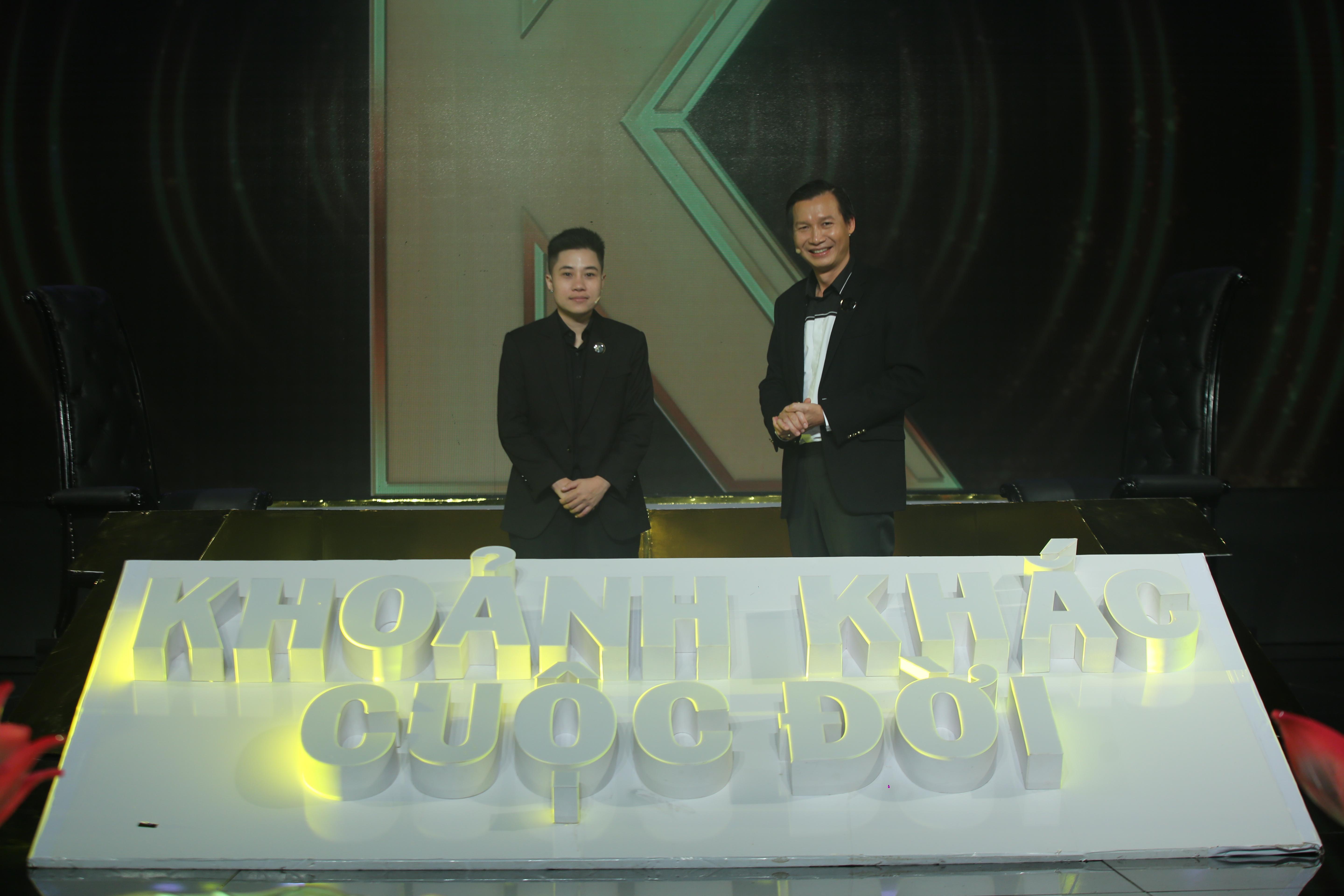 Khoảnh Khắc Cuộc Đời